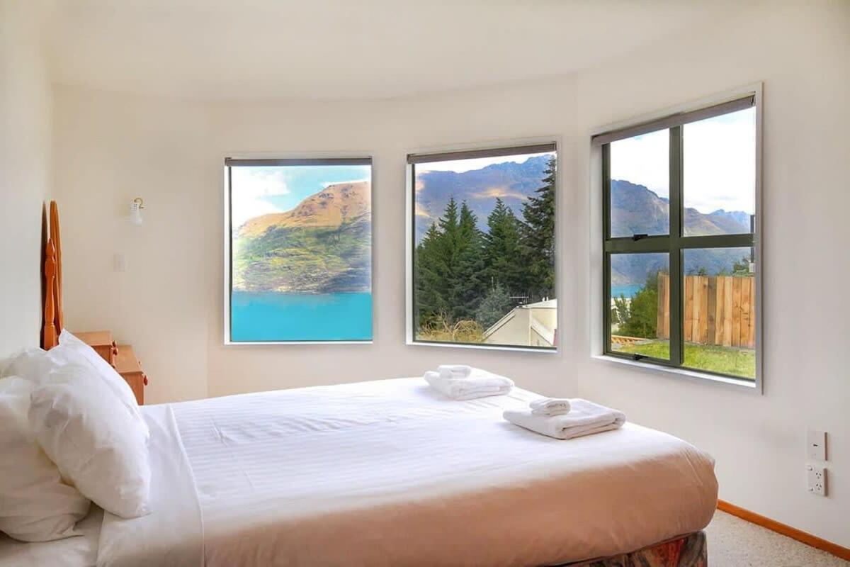 Villa Ruby'S Fernhill Vista Queenstown Exterior foto